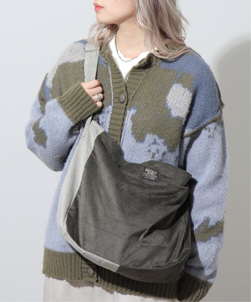 DOUBLE NAME（ダブルネーム）の「コーデュロイBIGショルダーバッグ（ショルダーバッグ・レディース・ブラック/カーキ/ベージュ・FREE）」の15枚目の写真