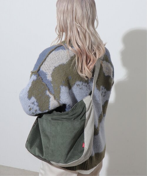 DOUBLE NAME（ダブルネーム）の「コーデュロイBIGショルダーバッグ（ショルダーバッグ・レディース・ブラック/カーキ/ベージュ・FREE）」の21枚目の写真