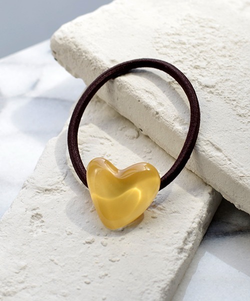 Fun & Daily（ファンアンドデイリー）の「F&D : カラーハートヘアゴム（ヘアゴム・レディース・ベージュ/パープル/アイボリー/イエロー/オレンジ/ブルー・FREE）」の11枚目の写真