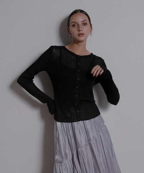 MIELI INVARIANT（ミエリインヴァリアント）の「Glitter Sheer Knit Cardigan（カーディガン/ボレロ・レディース・モカ/ベージュ系その他/ブラック・FREE）」の2枚目の写真