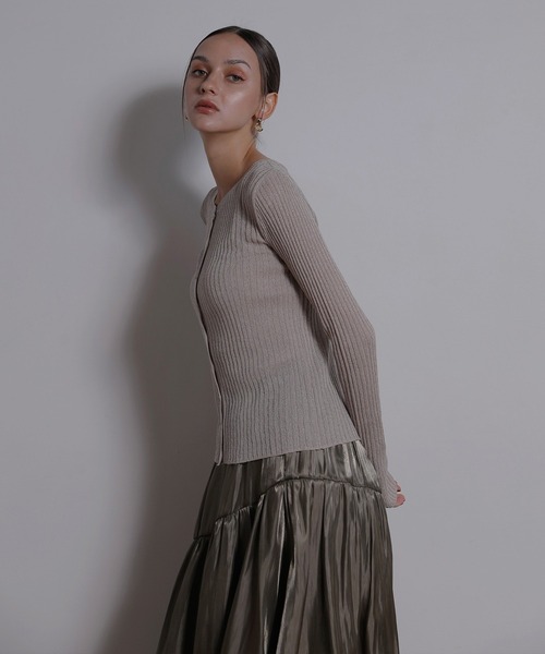 MIELI INVARIANT（ミエリインヴァリアント）の「Glitter Sheer Knit Cardigan（カーディガン/ボレロ・レディース・モカ/ベージュ系その他/ブラック・FREE）」の8枚目の写真