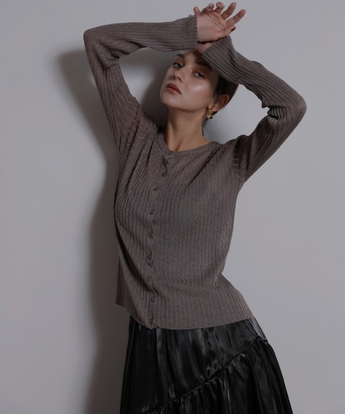 MIELI INVARIANT（ミエリインヴァリアント）の「Glitter Sheer Knit Cardigan（カーディガン/ボレロ・レディース・モカ/ベージュ系その他/ブラック・FREE）」の11枚目の写真