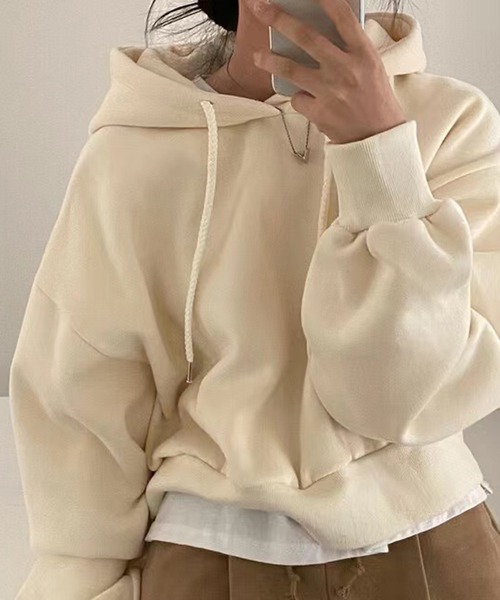 LAFFMO（ラフモ）の「ボリュームスリーブフーディー（パーカー・レディース・ダークグレー/ベージュ/グリーン/ネイビー・F）」の13枚目の写真