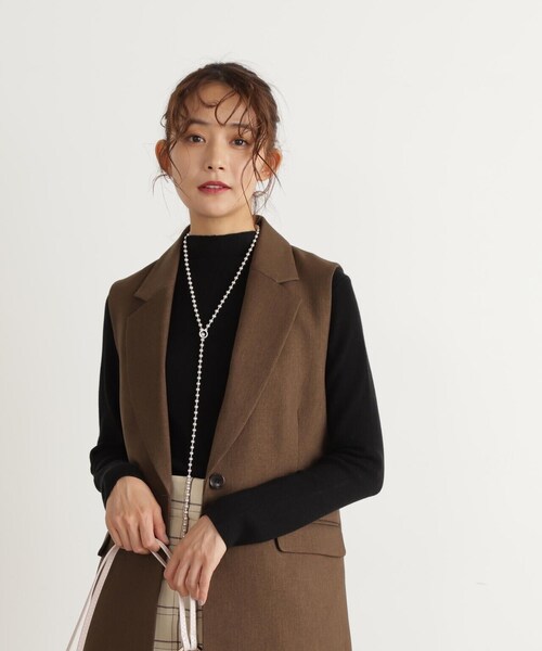 N.（N. Natural Beauty Basic）（エヌエヌナチュラルビューティーベーシック）の「◆ウォームアップリブハイネックニット（ニット/セーター・レディース・グレイッシュベージュ/オフホワイト/ブラック・MEDIUM）」の9枚目の写真