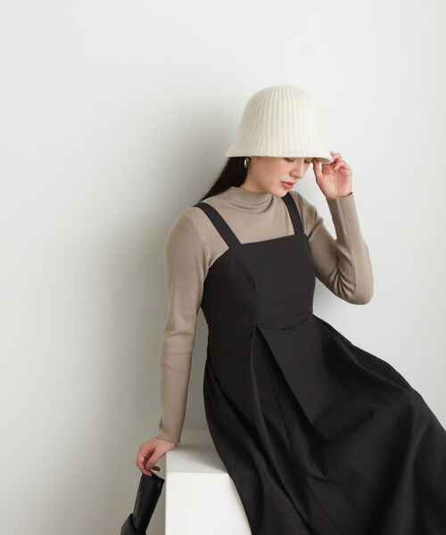 N.（N. Natural Beauty Basic）（エヌエヌナチュラルビューティーベーシック）の「◆ウォームアップリブハイネックニット（ニット/セーター・レディース・グレイッシュベージュ/オフホワイト/ブラック・MEDIUM）」の22枚目の写真