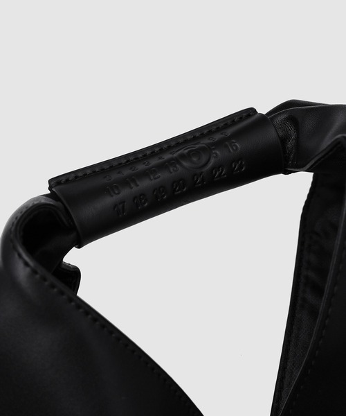 MM6 Maison Margiela(エムエムシックス メゾン マルジェラ)の「SMALL JAPANESE HANDBAG(ハンドバッグ・レディース・ブラック・FREE)」の3枚目の写真