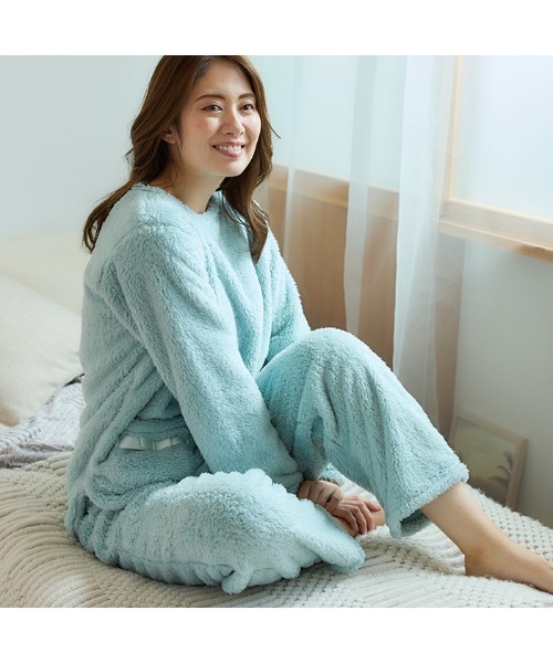 フワフワ素材のルームウェアセット なめらかふわふわ温活上下セット】もこもこソフトボアパジャマ