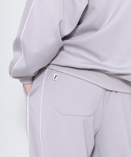Figments(フィグメンツ)の「パイピングジャージパンツ(その他パンツ・レディース・グレー/ブラック・MEDIUM/LARGE)」の11枚目の写真