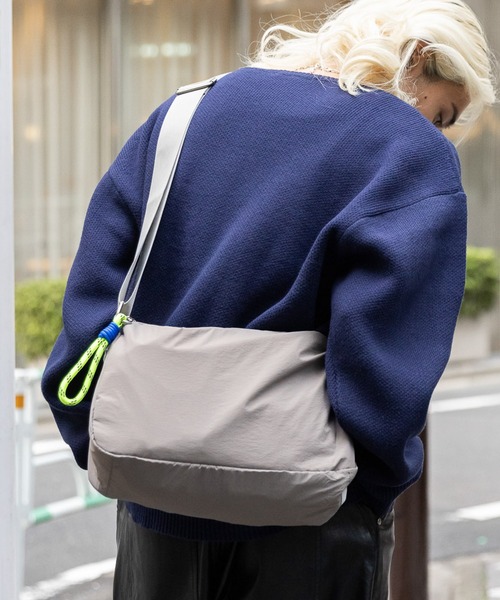3.3 Field Trip （3.3フィールドトリップ）の「【UNISEX】3.3 Field Trip／ボゴタショルダーBAG（ショルダーバッグ・レディース・ブラック/ベージュ/カーキ/グレー・0）」の3枚目の写真