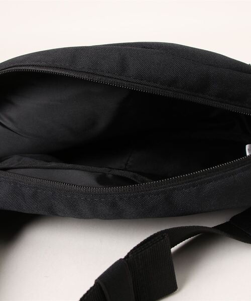 STARTER BLACK LABEL(スターターブラックレーベル)の「STARTER BLACK LABEL×NFL ヒップバッグ(ボディバッグ/ウエストポーチ・レディース・ブラック・FREE)」の4枚目の写真