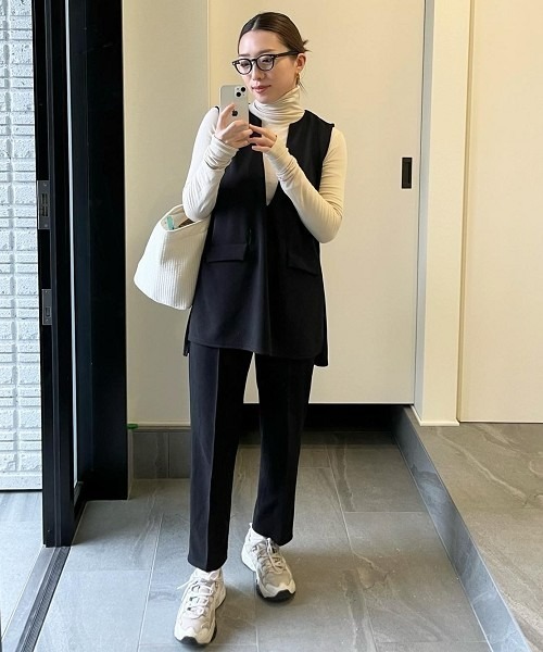 nissen（ニッセン）の「ベストセットアップ（ポケット付ベスト+パンツ）（スーツセット・レディース・ブラック/ベージュ/グレイッシュベージュ/グレー・LL/S/M/L/3L）」の21枚目の写真