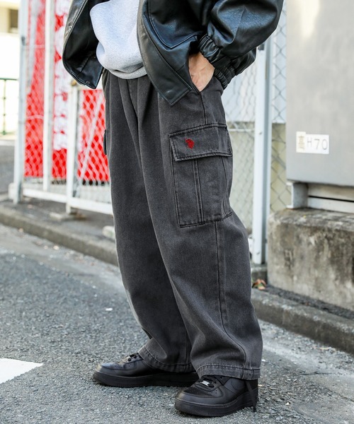 U.S. POLO ASSN.(ユーエスポロアッスン)の「U.S. POLO ASSN. ロゴ刺繍オーバーサイズカーゴパンツ(カーゴパンツ・メンズ・ブラック系/カーキ/ブラック/ベージュ/ネイビー/ブルー系/モカ・S/XL/L/M)」の2枚目の写真
