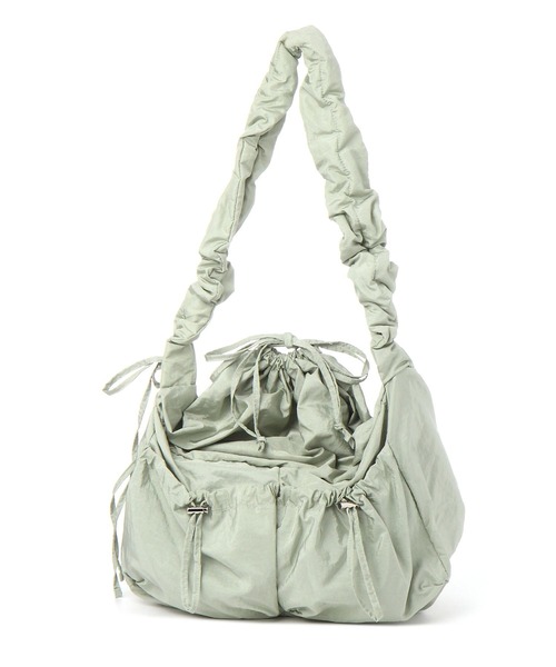 tiny tiny（ティニーティニー）の「ギャザードロストバッグ[tiny tiny(ティニーティニー)]（ショルダーバッグ・レディース・グリーン/アイボリー/ブラック/ブラック系その他/ピンク系その他/オレンジ・0）」の4枚目の写真