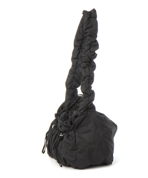 tiny tiny（ティニーティニー）の「ギャザードロストバッグ[tiny tiny(ティニーティニー)]（ショルダーバッグ・レディース・グリーン/アイボリー/ブラック/ブラック系その他/ピンク系その他/オレンジ・0）」の7枚目の写真