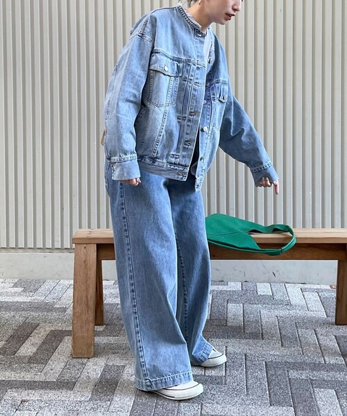 fredy emue(フレディエミュ)の「ノーカラーデニムジャケット(デニムジャケット・レディース・サックスブルー/グレイッシュブルー・38)」の4枚目の写真