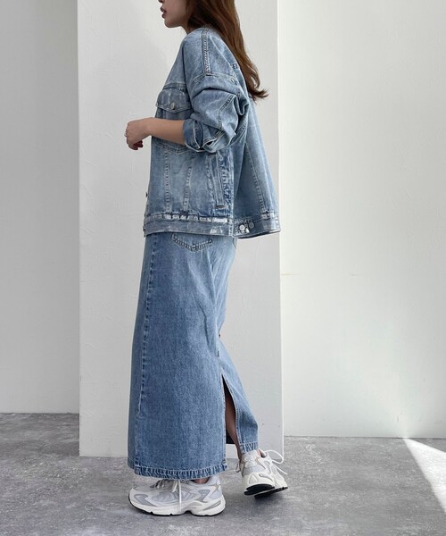 fredy emue(フレディエミュ)の「ノーカラーデニムジャケット(デニムジャケット・レディース・サックスブルー/グレイッシュブルー・38)」の10枚目の写真