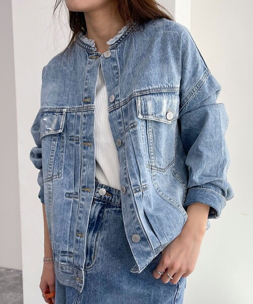 fredy emue(フレディエミュ)の「ノーカラーデニムジャケット(デニムジャケット・レディース・サックスブルー/グレイッシュブルー・38)」の15枚目の写真