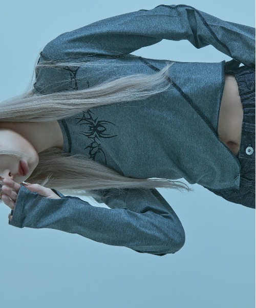 REFLEM アシンメトリークロップドL/S Tee ロングスリーブカットソー REFLEM（レフレム）の「『REFLEM/レフレム』アシンメトリー