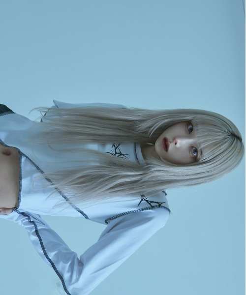 REFLEM アシンメトリークロップドL/S Tee ロングスリーブカットソー REFLEM（レフレム）の「『REFLEM/レフレム』アシンメトリー