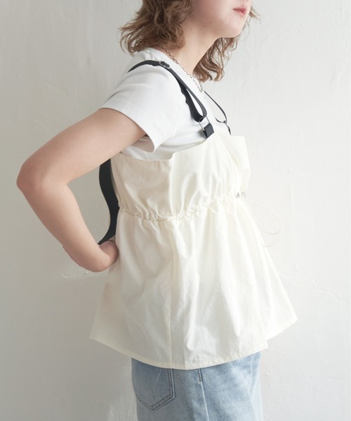 notch.（ノッチ）の「ナイロンギャザービスチェ（ベスト・レディース・オフホワイト/グレー/ブラック/ベージュ・M）」の15枚目の写真