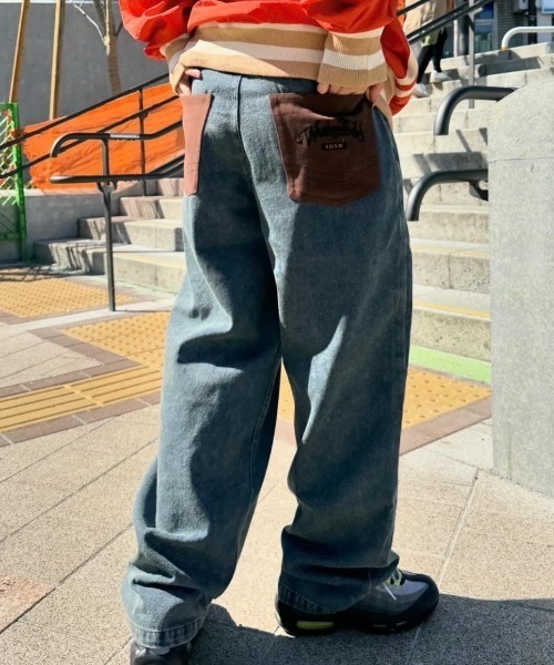 WudgeBoy(ワッジボーイ)の「bi-color denim pants(デニムパンツ・レディース・ブルー/ブラック・MEDIUM/LARGE)」の2枚目の写真