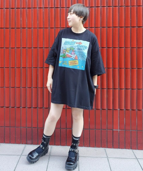 Candy Stripper(キャンディストリッパー)の「SPACE TRIP BIG BIG Tシャツ(Tシャツ/カットソー・レディース・イエロー/パープル/オフホワイト/ブラック・2)」の12枚目の写真