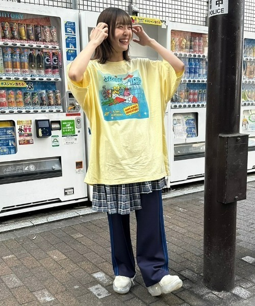 Candy Stripper(キャンディストリッパー)の「SPACE TRIP BIG BIG Tシャツ(Tシャツ/カットソー・レディース・イエロー/パープル/オフホワイト/ブラック・2)」の15枚目の写真
