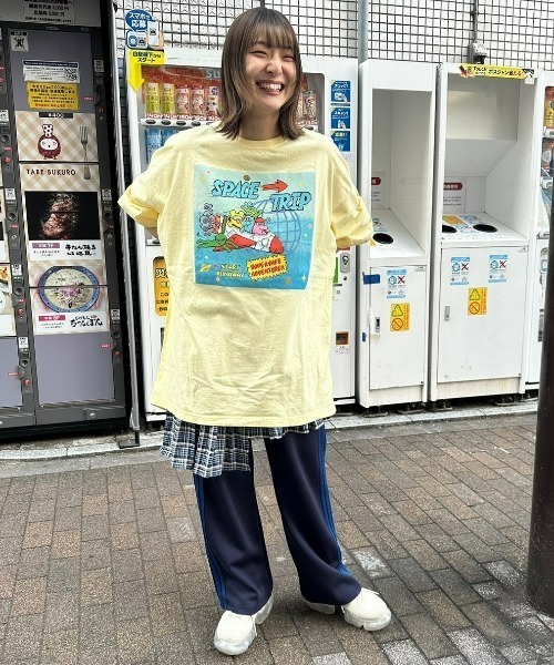 Candy Stripper(キャンディストリッパー)の「SPACE TRIP BIG BIG Tシャツ(Tシャツ/カットソー・レディース・イエロー/パープル/オフホワイト/ブラック・2)」の16枚目の写真