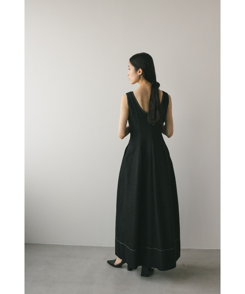 STYLEMIXER(スタイルミキサー)の「カーブネックフォルムワンピース(ワンピース・レディース・インディゴブルー・MEDIUM/SMALL)」の2枚目の写真