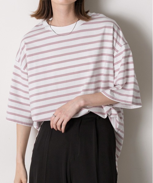 ad thie(アドティエ)の「裾ラウンド ボーダーTシャツ(Tシャツ/カットソー・レディース・モスグリーン/ネイビー/ピンク/オフホワイト/ライトブルー/ブラック/モカ・MEDIUM/LARGE)」の7枚目の写真