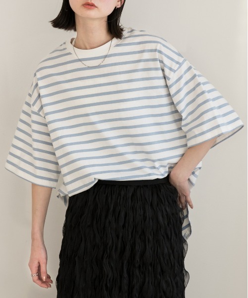 ad thie(アドティエ)の「裾ラウンド ボーダーTシャツ(Tシャツ/カットソー・レディース・モスグリーン/ネイビー/ピンク/オフホワイト/ライトブルー/ブラック/モカ・MEDIUM/LARGE)」の21枚目の写真