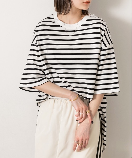 ad thie(アドティエ)の「裾ラウンド ボーダーTシャツ(Tシャツ/カットソー・レディース・モスグリーン/ネイビー/ピンク/オフホワイト/ライトブルー/ブラック/モカ・MEDIUM/LARGE)」の12枚目の写真