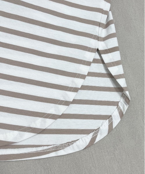 ad thie(アドティエ)の「裾ラウンド ボーダーTシャツ(Tシャツ/カットソー・レディース・モスグリーン/ネイビー/ピンク/オフホワイト/ライトブルー/ブラック/モカ・MEDIUM/LARGE)」の16枚目の写真