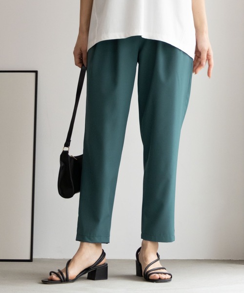 NAVY(ネイビー)の「NAVY 冷感 UVカット ドライ テーパードパンツ(その他パンツ・レディース・ブラック/モカ/グリーン系その他/ブルーグレー・L/M/S)」の4枚目の写真