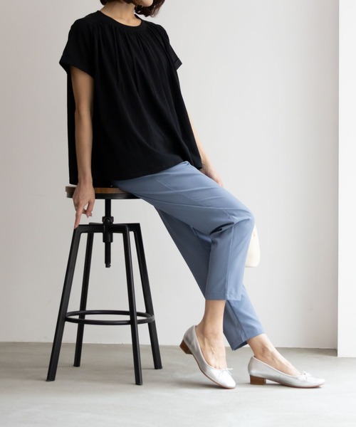 NAVY(ネイビー)の「NAVY 冷感 UVカット ドライ テーパードパンツ(その他パンツ・レディース・ブラック/モカ/グリーン系その他/ブルーグレー・L/M/S)」の9枚目の写真