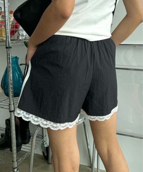 SHAGGIE（シャギー）の「サイドラインナイロンレースショートパンツ（その他パンツ・レディース・カーキ/ブラック・FREE）」の7枚目の写真