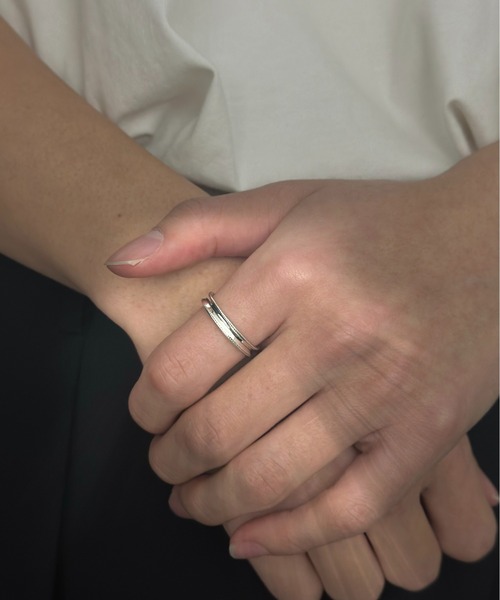 blatto(ブラット)の「【blatto 925silver】925シルバー デザイン リング bla-ring-f007 N(リング・メンズ・その他1/その他2/その他3/C/D/E/F/S/T/U/V/W/A/H/J/O/Q/X/Z/K/L/M/N/B/G/I/P/R/Y/シルバー系その他2/シルバー系その他4/シルバー系その他/シルバー系その他3/シルバー系その他5・FREE)」の2枚目の写真