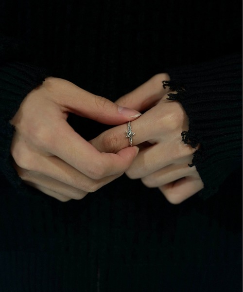 blatto(ブラット)の「【blatto 925silver】925シルバー デザイン リング bla-ring-f007 N(リング・メンズ・その他1/その他2/その他3/C/D/E/F/S/T/U/V/W/A/H/J/O/Q/X/Z/K/L/M/N/B/G/I/P/R/Y/シルバー系その他2/シルバー系その他4/シルバー系その他/シルバー系その他3/シルバー系その他5・FREE)」の10枚目の写真