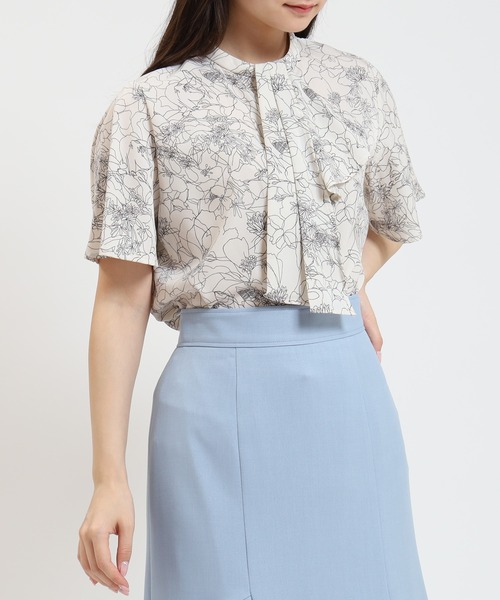 TRUDEA(トルディア)の「線描き花柄2wayデザインブラウス(シャツ/ブラウス・レディース・ホワイト/ブラック・MEDIUM/LARGE)」の3枚目の写真