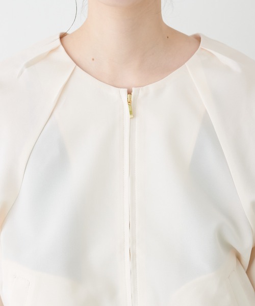 natural couture(ナチュラルクチュール)の「肩タック涼しげブルゾン(ブルゾン・レディース・アイボリー/サックスブルー/グレイッシュベージュ・FREE)」の19枚目の写真