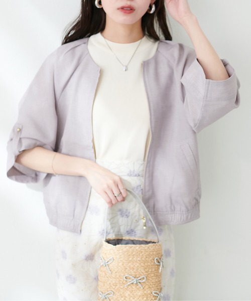 natural couture(ナチュラルクチュール)の「肩タック涼しげブルゾン(ブルゾン・レディース・アイボリー/サックスブルー/グレイッシュベージュ・FREE)」の9枚目の写真