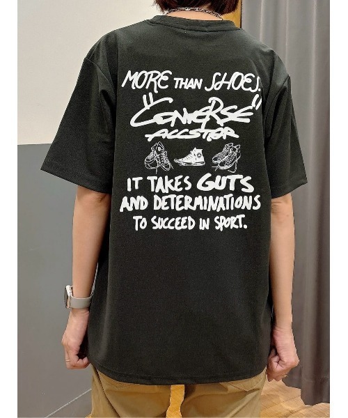 CONVERSE（コンバース）の「【接触冷感】【CONVERSE】バリュープリントＴシャツ / 吸水速乾 / UVカット（Tシャツ/カットソー・メンズ・ライム/ピンク/ブルー/ホワイト×グレー/ブラック×ホワイト/ホワイト×ネイビー/ブラック/グレー/ベージュ/ホワイト・S/M/L/XL）」の5枚目の写真