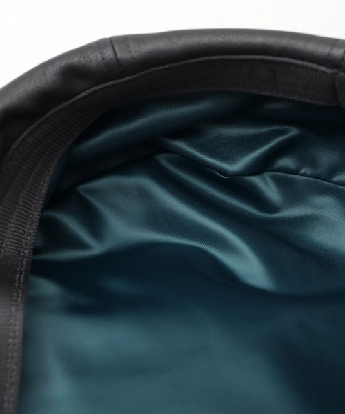 Basiquenti（ベーシックエンティ）の「フェイクレザー ビッグシルエット キャスケット（キャスケット・メンズ・ブラック・FREE）」の6枚目の写真