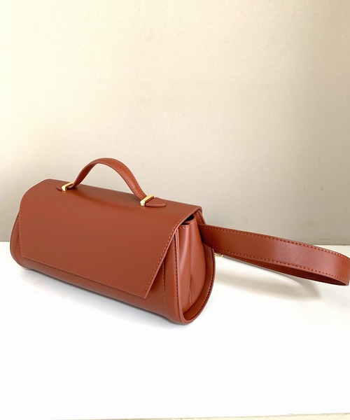 Q（キュー）の「ロールバッグ（ボディバッグ/ウエストポーチ・レディース・ブラウン/ブラック・ONE SIZE）」の7枚目の写真