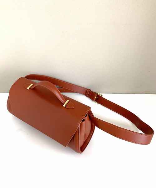Q（キュー）の「ロールバッグ（ボディバッグ/ウエストポーチ・レディース・ブラウン/ブラック・ONE SIZE）」の9枚目の写真