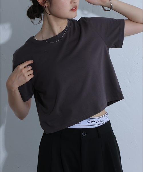 COLONY 2139（コロニートゥーワンスリーナイン）の「バックロゴ刺繍コンパクトTシャツ（Tシャツ/カットソー・レディース・サックスブルー/オフホワイト/ライトグレー/チャコールグレー・FREE）」の3枚目の写真