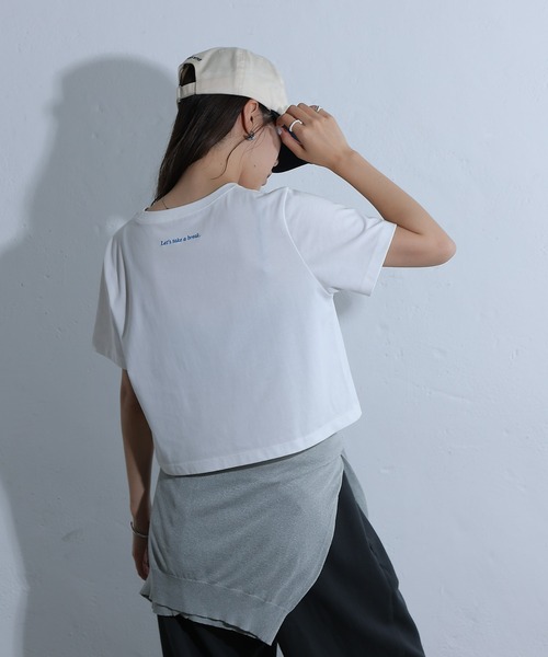 COLONY 2139（コロニートゥーワンスリーナイン）の「バックロゴ刺繍コンパクトTシャツ（Tシャツ/カットソー・レディース・サックスブルー/オフホワイト/ライトグレー/チャコールグレー・FREE）」の7枚目の写真