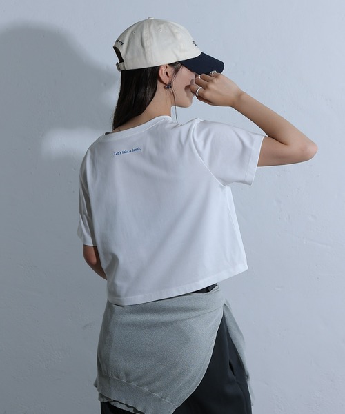 COLONY 2139（コロニートゥーワンスリーナイン）の「バックロゴ刺繍コンパクトTシャツ（Tシャツ/カットソー・レディース・サックスブルー/オフホワイト/ライトグレー/チャコールグレー・FREE）」の8枚目の写真