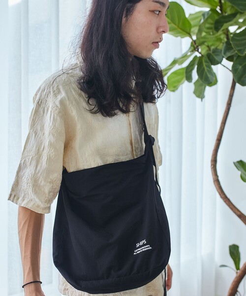 SHIPS（シップス）の「【WEB限定】SHIPS: COPYRIGHT ロゴ 60/40クロス ミニ ショルダー バッグ（ショルダーバッグ・メンズ・ブラック/ネイビー・ONE SIZE）」の22枚目の写真