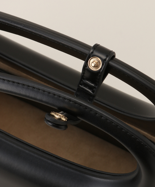 LE VERNIS(ル・ベルニ)の「LE VERNIS/ルベルニ Poire ornement bag(ショルダーバッグ・レディース・ブラック・FREE)」の8枚目の写真